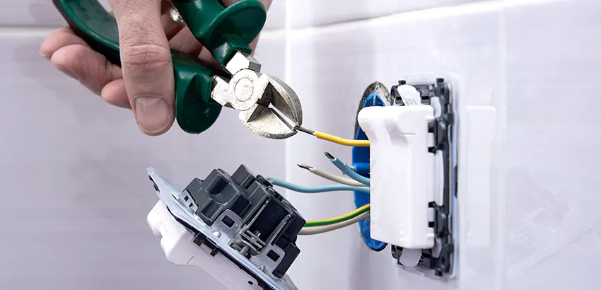 Outlet and Switch Repair Services in Riverview